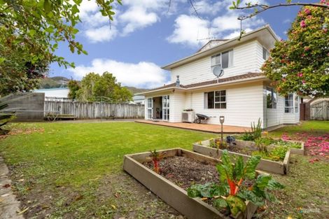 Photo of property in 11 Boothby Grove, Fairfield, Lower Hutt, 5011