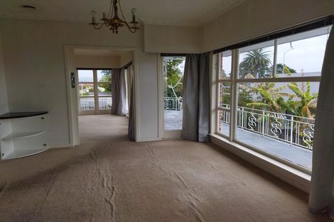 Photo of property in 279 Great North Road, Henderson, Auckland, 0612