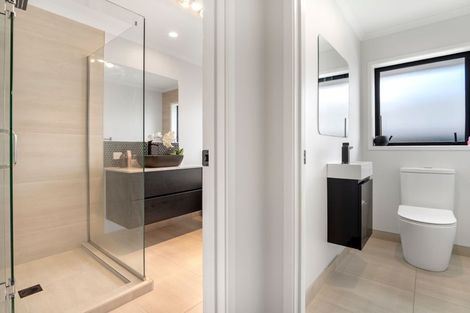 Photo of property in 32 Waireka Road, Rototuna North, Hamilton, 3210