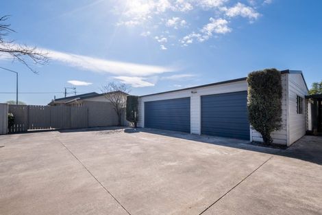 Photo of property in 39 Inwoods Road, Parklands, Christchurch, 8083