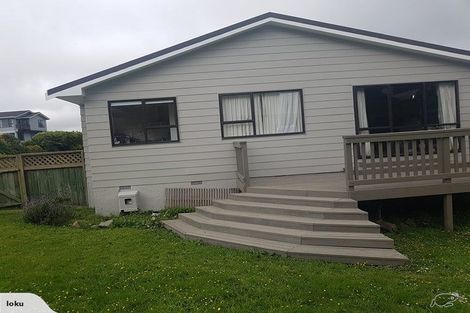 Photo of property in 79 Victory Crescent, Tawa, Wellington, 5028