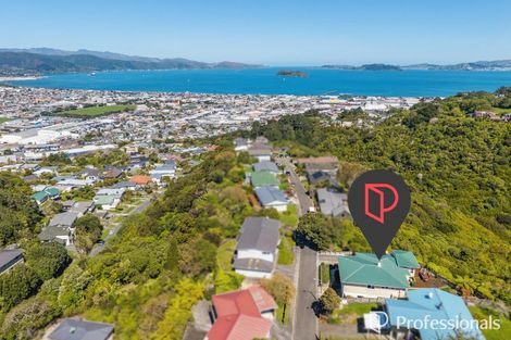 Photo of property in 14 Bushey Way, Maungaraki, Lower Hutt, 5010
