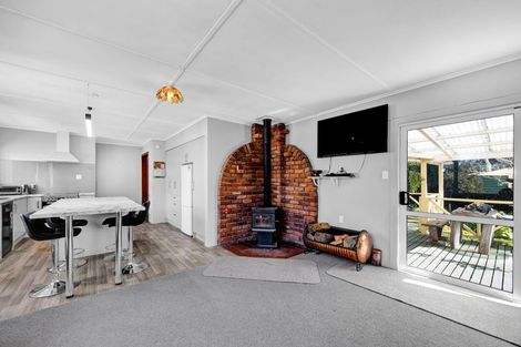 Photo of property in 35 Smith Street, Waverley, 4510