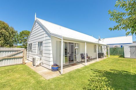 Photo of property in 10a Akepiro Place, Tawhero, Whanganui, 4501