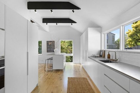 Photo of property in 22 Tuirau Place, Ilam, Christchurch, 8041