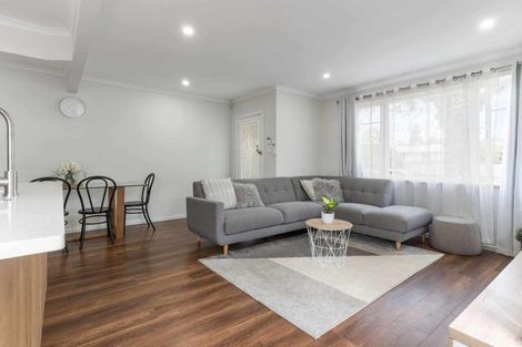 Photo of property in 11 Harrington Road, Henderson, Auckland, 0610