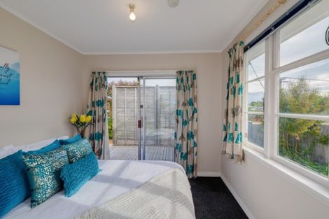 Photo of property in 113 Bowhill Road, New Brighton, Christchurch, 8083