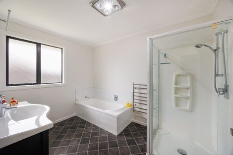 Photo of property in 11 Majestic Way, Kelvin Grove, Palmerston North, 4414