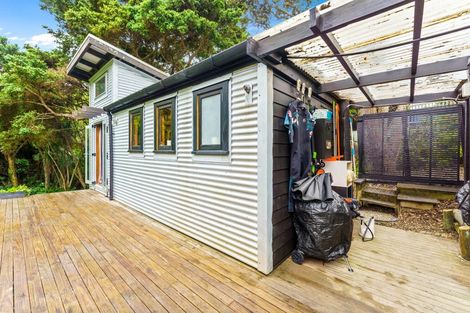 Photo of property in 9 Cotterell Street, Leigh, 0985