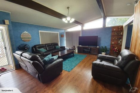 Photo of property in 382 Bucklands Beach Road, Bucklands Beach, Auckland, 2012