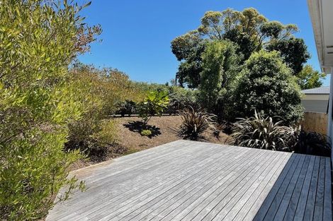 Photo of property in 14 Fordham Street, Beach Haven, Auckland, 0626