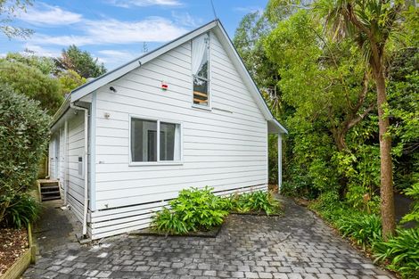 Photo of property in 2/54 Hungerford Road, Houghton Bay, Wellington, 6023