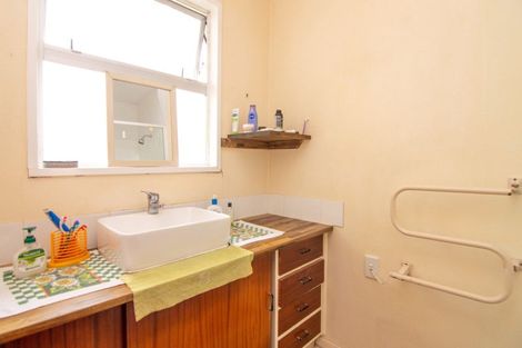 Photo of property in 175 Park Road, West End, Palmerston North, 4410