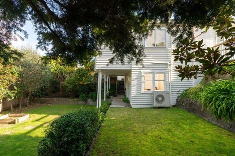 Photo of property in 77 The Parade, Paekakariki, 5034