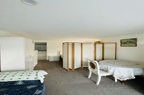 Photo of property in 127 Exmouth Road, Northcote, Auckland, 0627