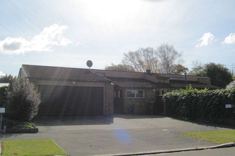 Photo of property in 10 Rutherglen Avenue, Ilam, Christchurch, 8041