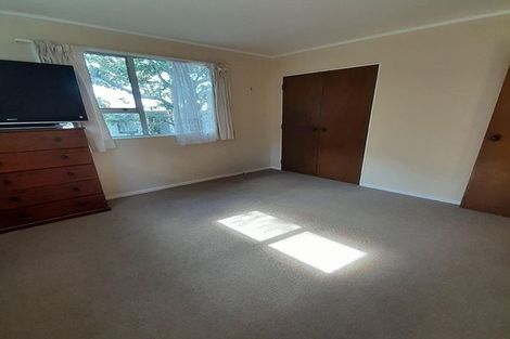 Photo of property in 25 Hartford Crescent, Totara Park, Upper Hutt, 5018