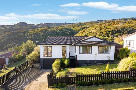 Photo of property in 31 Nassau Avenue, Grenada North, Wellington, 5028