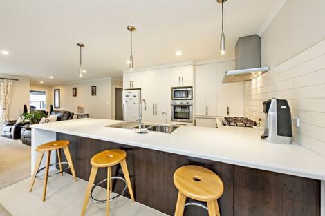 Photo of property in 3 Rohea Place, Opaheke, Papakura, 2113