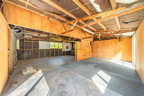 Photo of property in 22 Whitechapel Grove, Stokes Valley, Lower Hutt, 5019