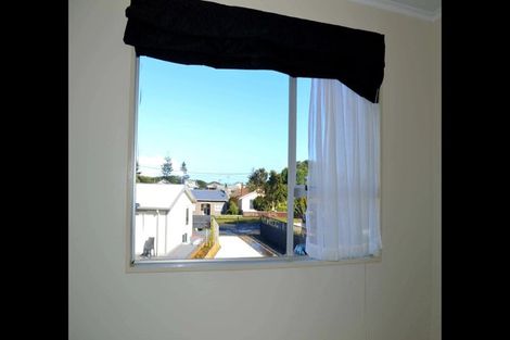 Photo of property in 10a Karaka Street, Castlecliff, Whanganui, 4501