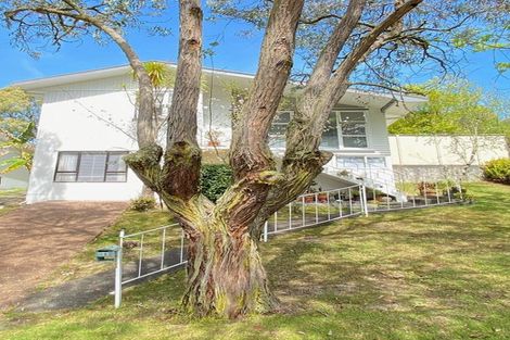 Photo of property in 8 Orion Place, Hillcrest, Auckland, 0627