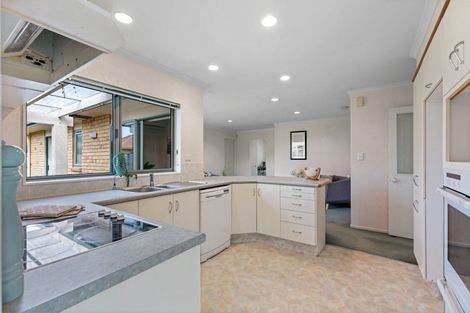 Photo of property in 9 Crichton Terrace, Mount Maunganui, 3116