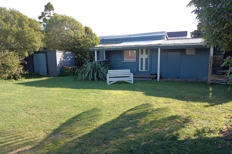 Photo of property in 18 Cook Street, Carters Beach, Westport, 7825