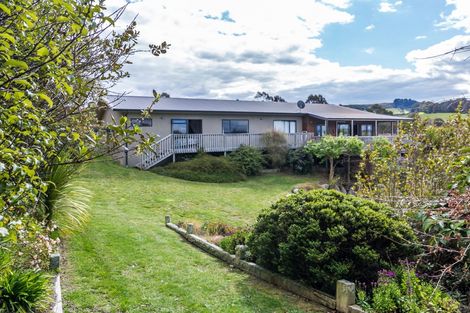 Photo of property in 108 Acacia Heights Drive, Acacia Bay, Taupo, 3385