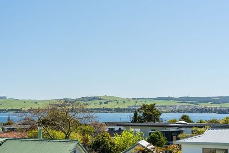 Photo of property in 2 Golders Place, Richmond Heights, Taupo, 3330