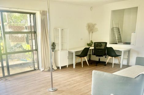 Photo of property in 17 Clarks Lane, Hobsonville, Auckland, 0618