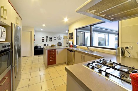 Photo of property in 4 Gordal Place, Flat Bush, Auckland, 2016