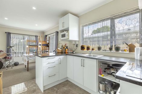 Photo of property in 1 Frank Hewitt Street, Pukekohe, 2120