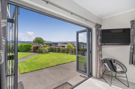 Photo of property in 6 Roseberry Place, Whitianga, 3510