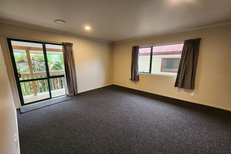 Photo of property in 53 Woodglen Road, Glen Eden, Auckland, 0602