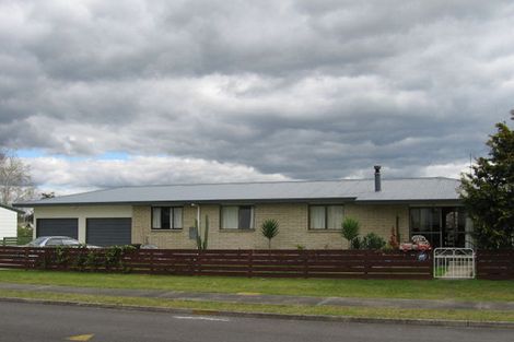 Photo of property in 1 Olivine Street, Poike, Tauranga, 3112