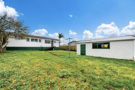 Photo of property in 93 Hyperion Drive, Randwick Park, Auckland, 2105