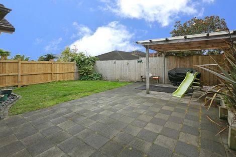 Photo of property in 30 Carnelian Court, Westgate, Auckland, 0614