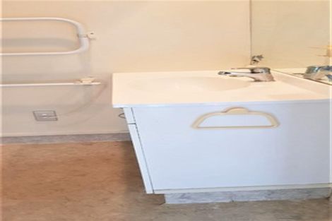 Photo of property in 42 Park Avenue, Papatoetoe, Auckland, 2025