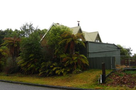 Photo of property in 8 Johns Road, Moana, 7872