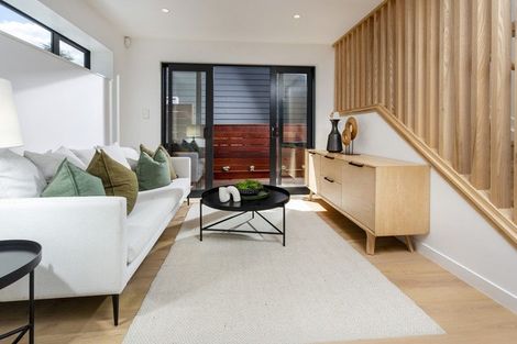 Photo of property in 3b Serrata Place, Browns Bay, Auckland, 0630