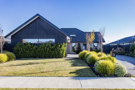Photo of property in 16 Valour Drive, Rangiora, 7400