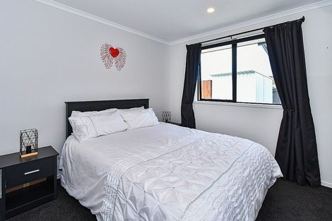 Photo of property in 11 Ulcoats Lane, Pokeno, 2402