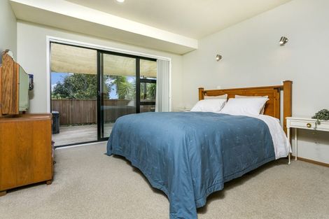 Photo of property in 6 Serrata Place, Browns Bay, Auckland, 0630