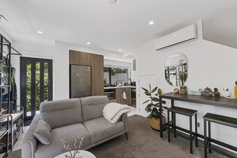 Photo of property in 4/283 Armagh Street, Christchurch Central, Christchurch, 8011
