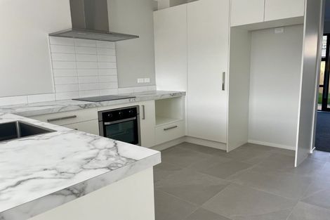 Photo of property in 49 O'meara Street, Swanson, Auckland, 0614