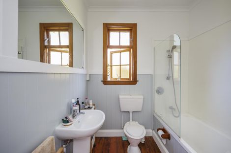 Photo of property in 5a Guy Avenue, Takaro, Palmerston North, 4410