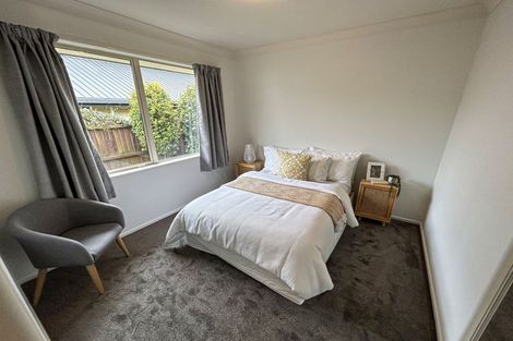 Photo of property in 5 Castleview Lane, Heathcote Valley, Christchurch, 8022