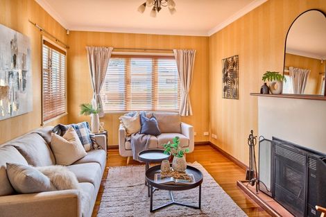 Photo of property in 10 Avon Street, Waterloo, Lower Hutt, 5011