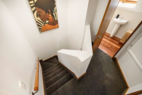 Photo of property in 110b Wynyard Crescent, Fernhill, Queenstown, 9300